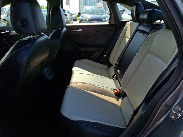 Used 2020 Volkswagen Jetta SE FWD image 13