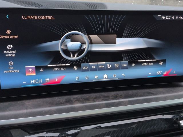 Used 2025 BMW X7 xDrive40i image 23