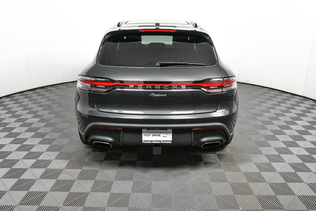 Certified 2026 Porsche Macan image 30