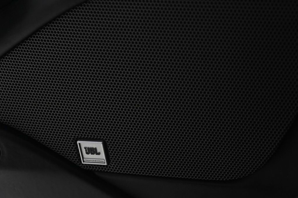 Used 2018 Ferrari 488 GTB image 18