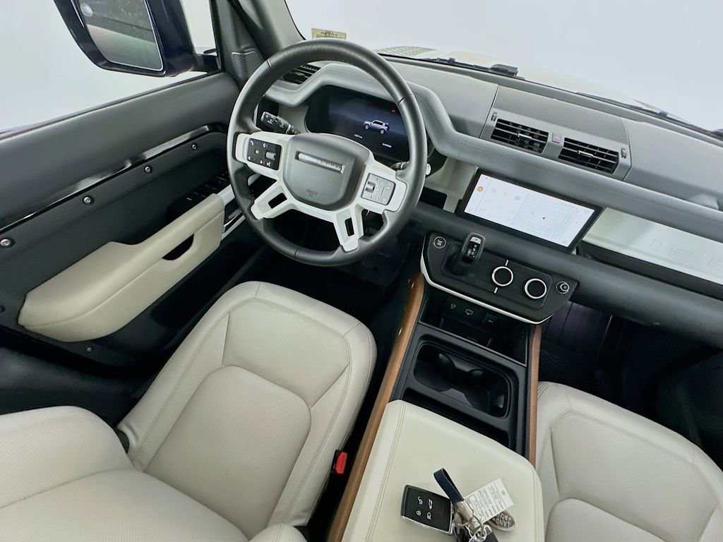 Used 2024 Land Rover Defender 110 S AWD/4WD image 9