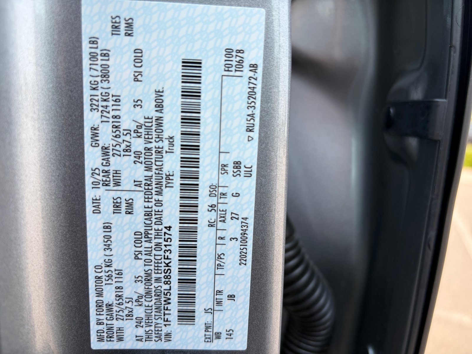 Used 2025 Ford F150 Lariat AWD/4WD image 35