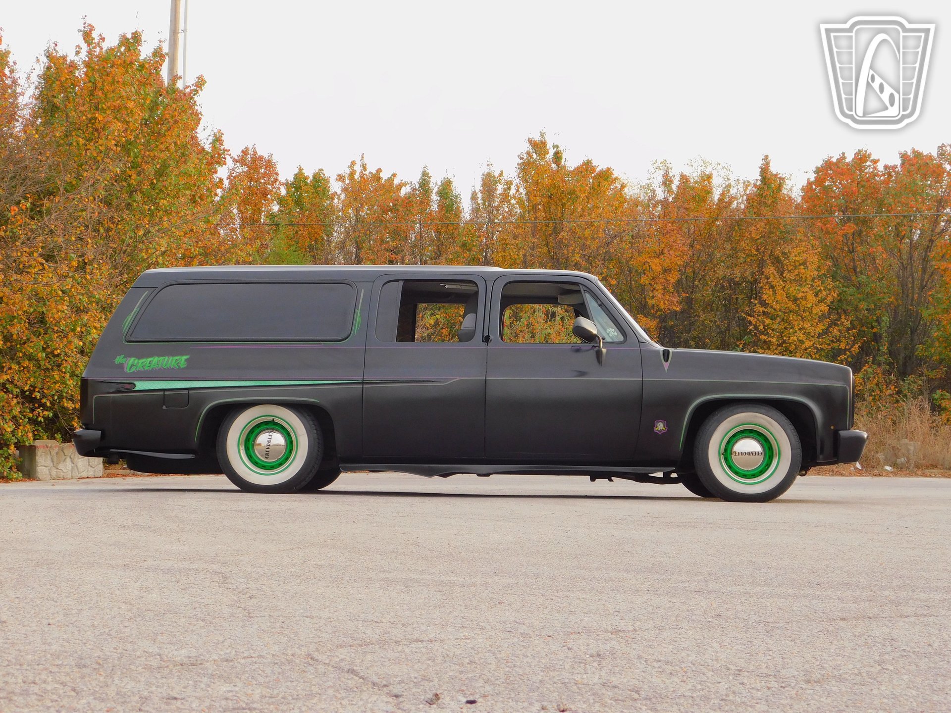 Used 1988 Chevrolet Suburban 2WD image 32