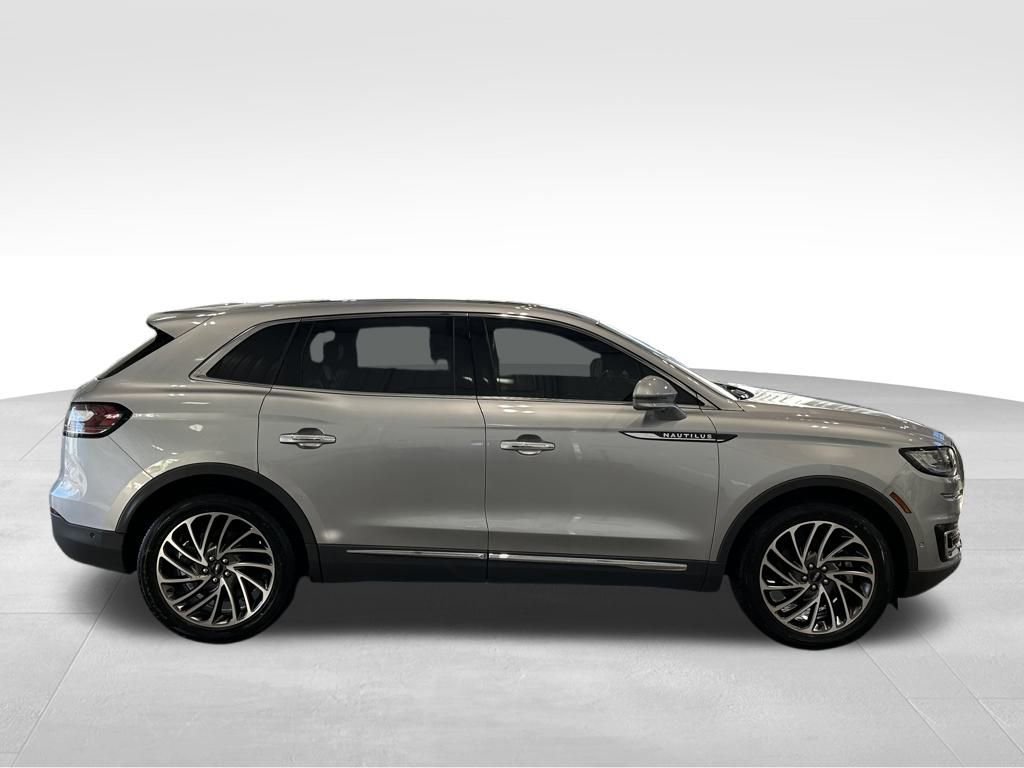 Used 2020 Lincoln Nautilus Reserve w/ Equipment Group 201A image 8