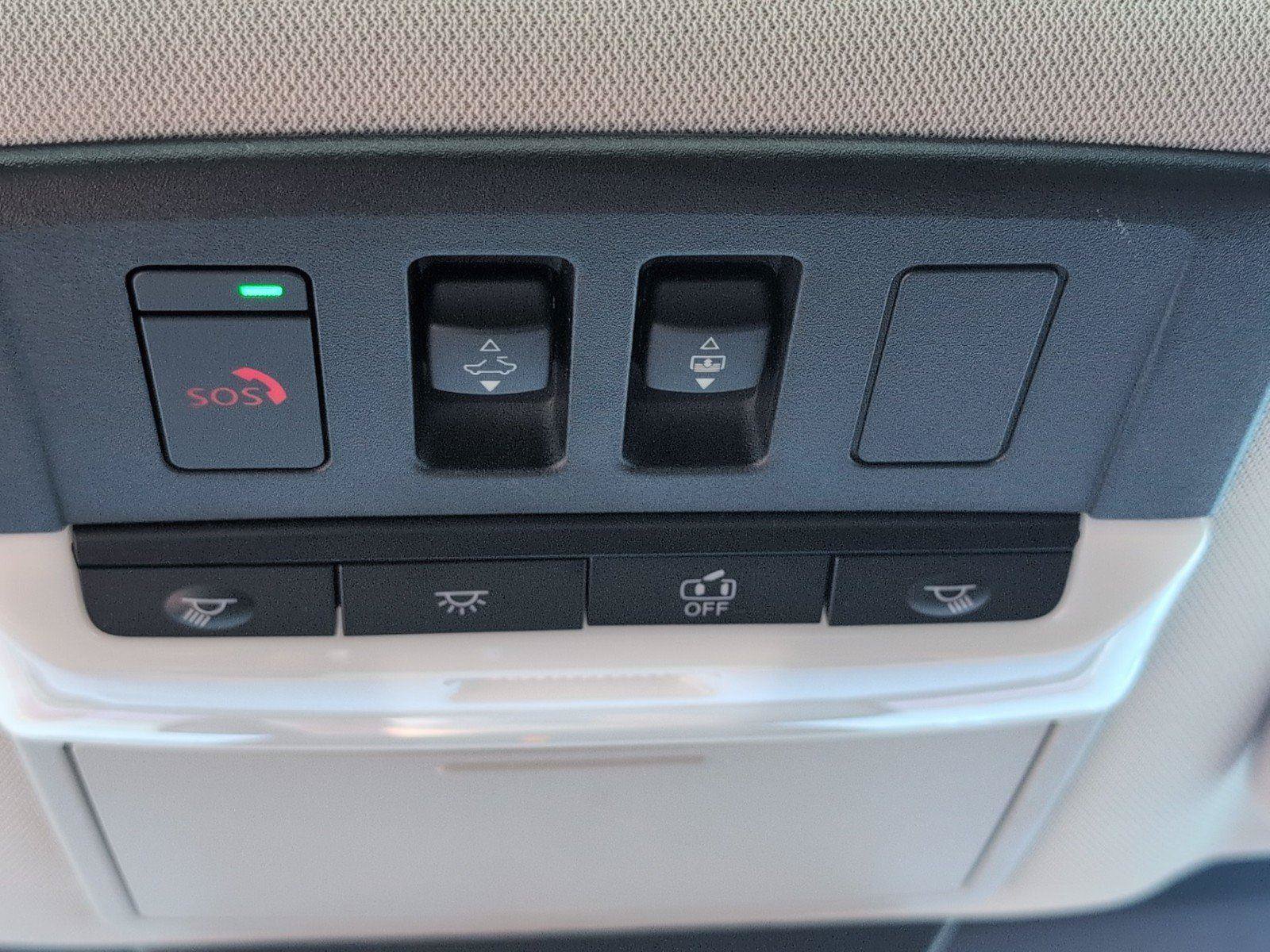 Used 2023 Nissan Pathfinder Platinum FWD image 21
