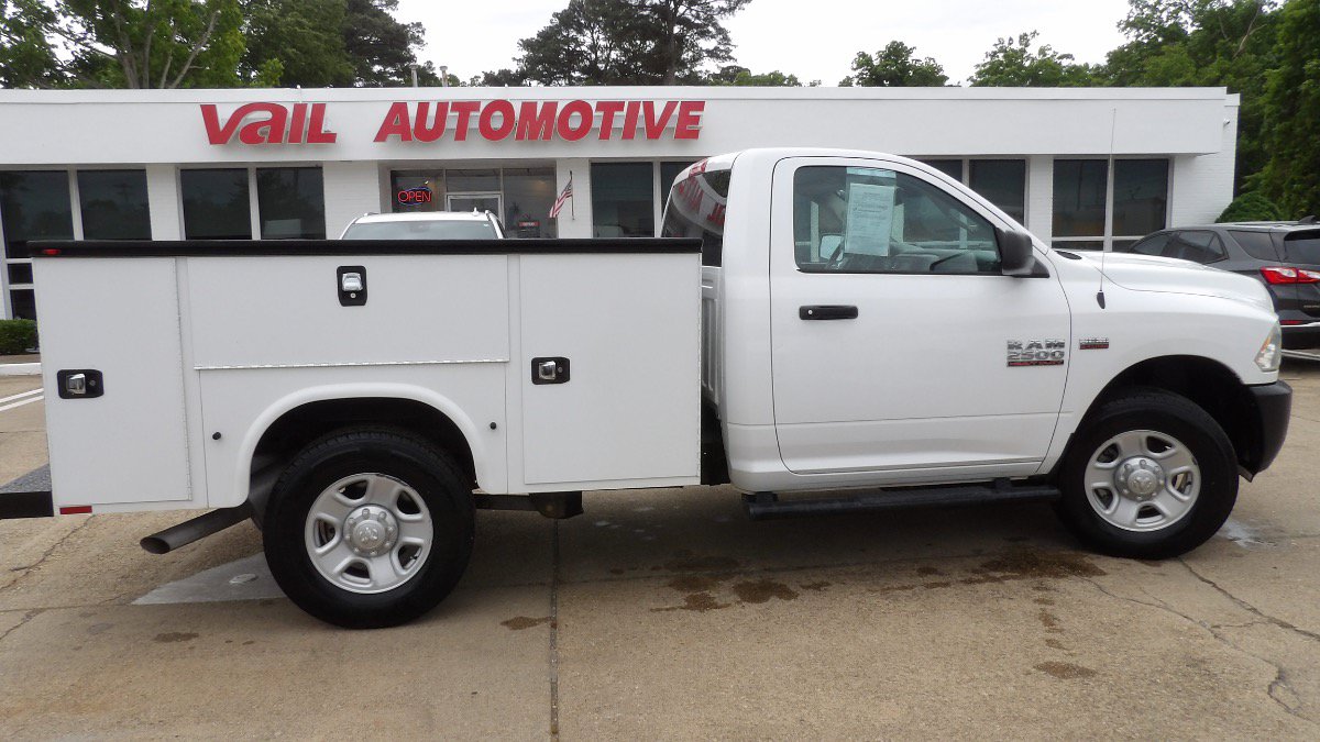 Used 2016 RAM 2500 Tradesman RWD image 2