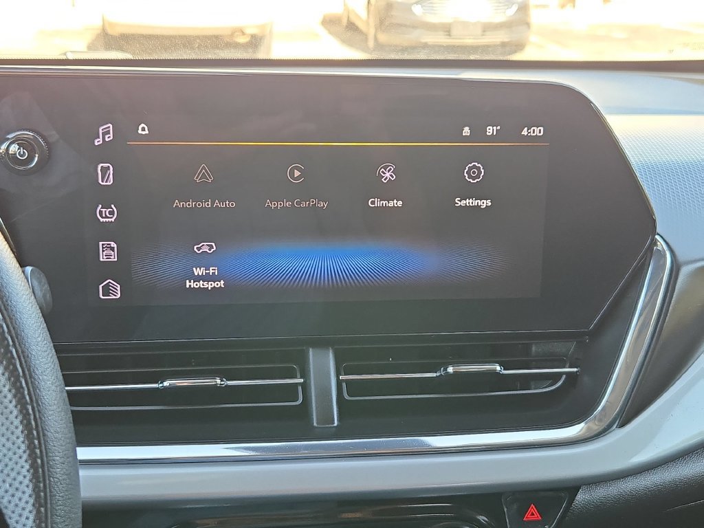Used 2026 Chevrolet Trax LT FWD image 17