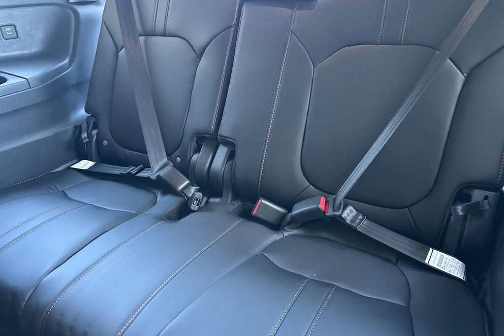 New 2025 Honda Pilot TrailSport image 17