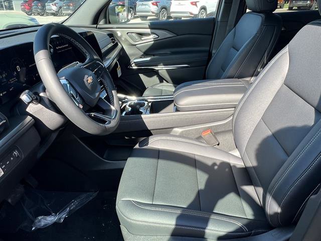 New 2026 Chevrolet Traverse LT w/ Driver Confidence Package image 11