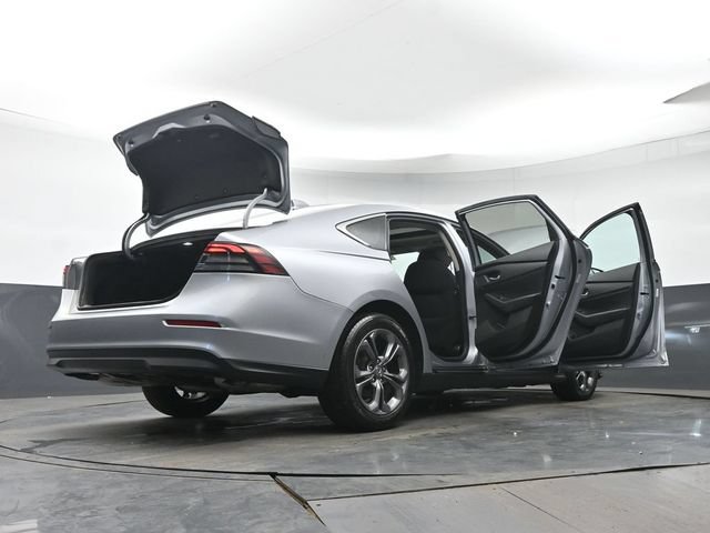 Used 2023 Honda Accord EX image 46