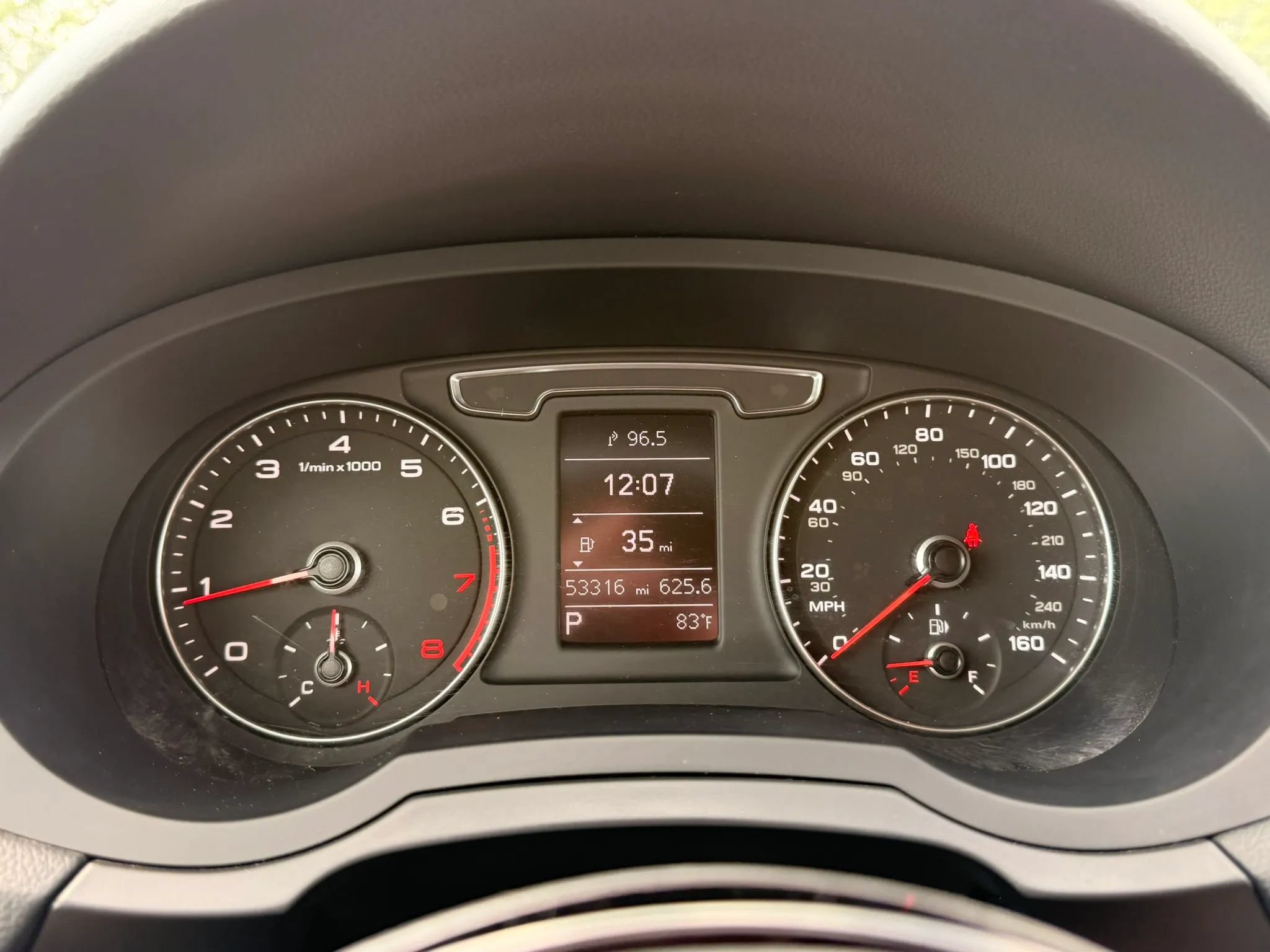 Used 2018 Audi Q3 2.0T Premium Plus w/ Premium Plus Package FWD image 23