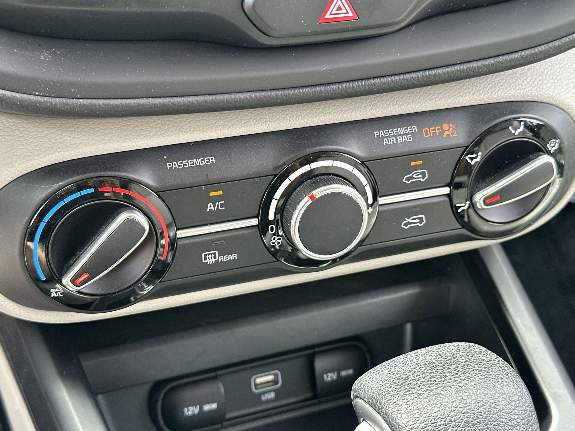 Certified 2023 Kia Soul LX w/ LX Technology Package image 16