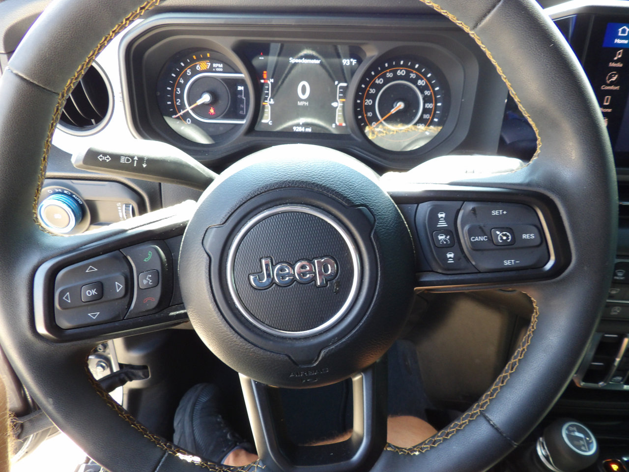 Used 2024 Jeep Wrangler Unlimited Sport image 19