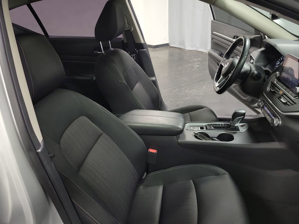 Used 2019 Nissan Altima 2.5 SV image 22