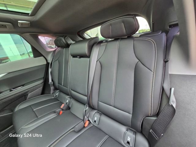 New 2025 Cadillac Optiq Sport 1 w/ LPO, Floor Liner Package AWD/4WD image 15