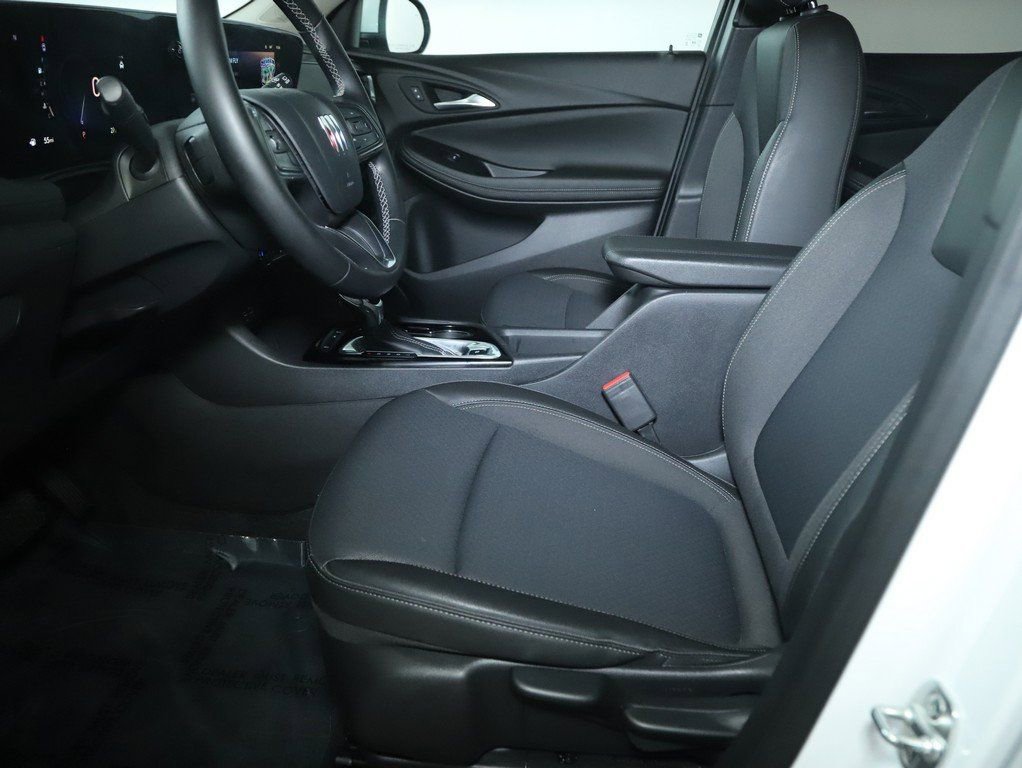 Used 2025 Buick Encore GX Preferred image 18