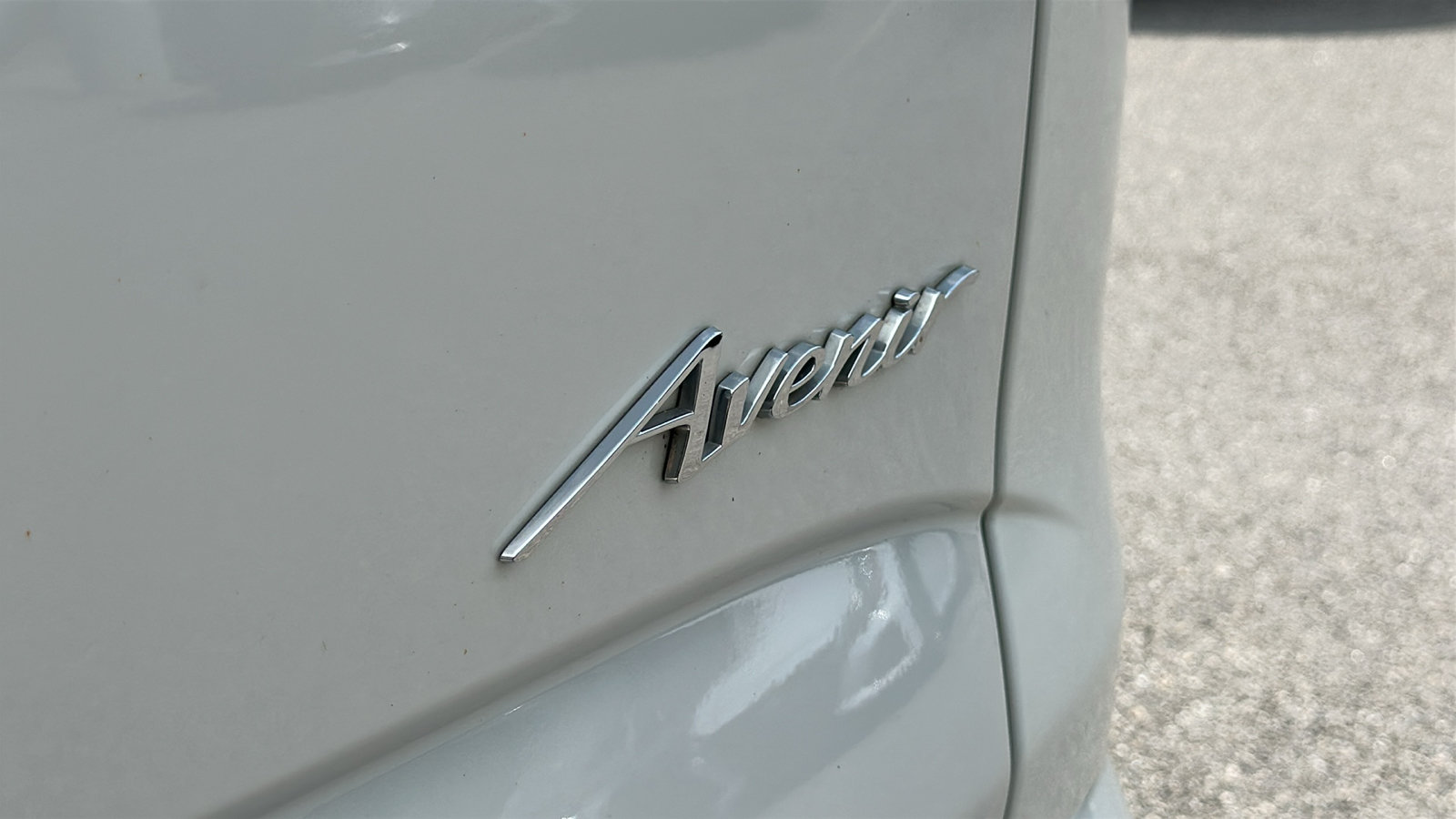 Used 2022 Buick Enclave Avenir w/ Avenir Technology Package AWD/4WD image 11