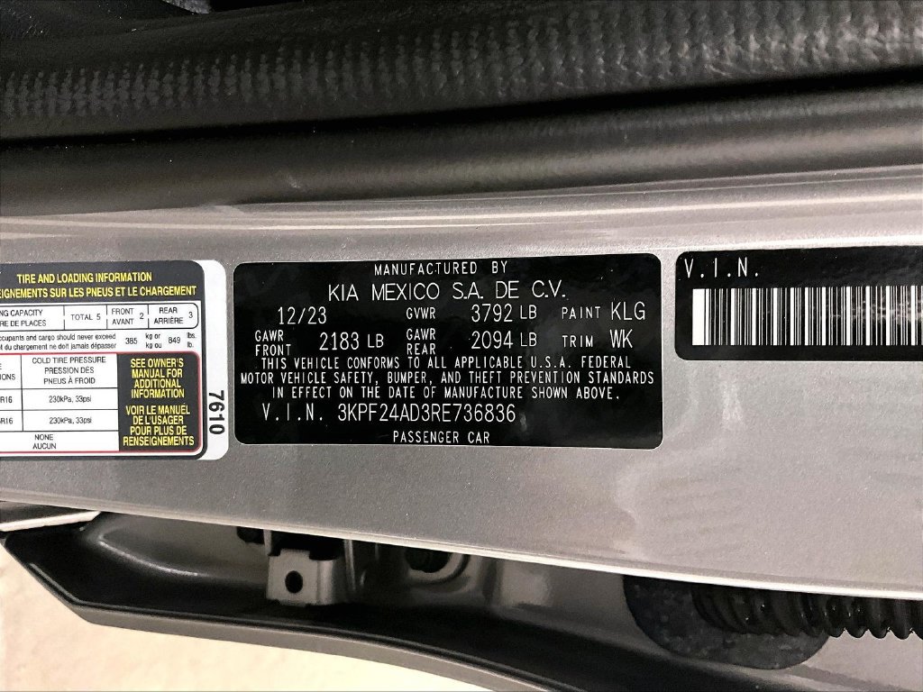 Used 2024 Kia Forte LXS FWD image 19