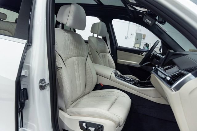 New 2026 BMW X5 xDrive50e image 27