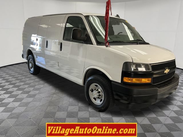 Used 2020 Chevrolet Express 2500 w/ Driver Convenience Package RWD image 5