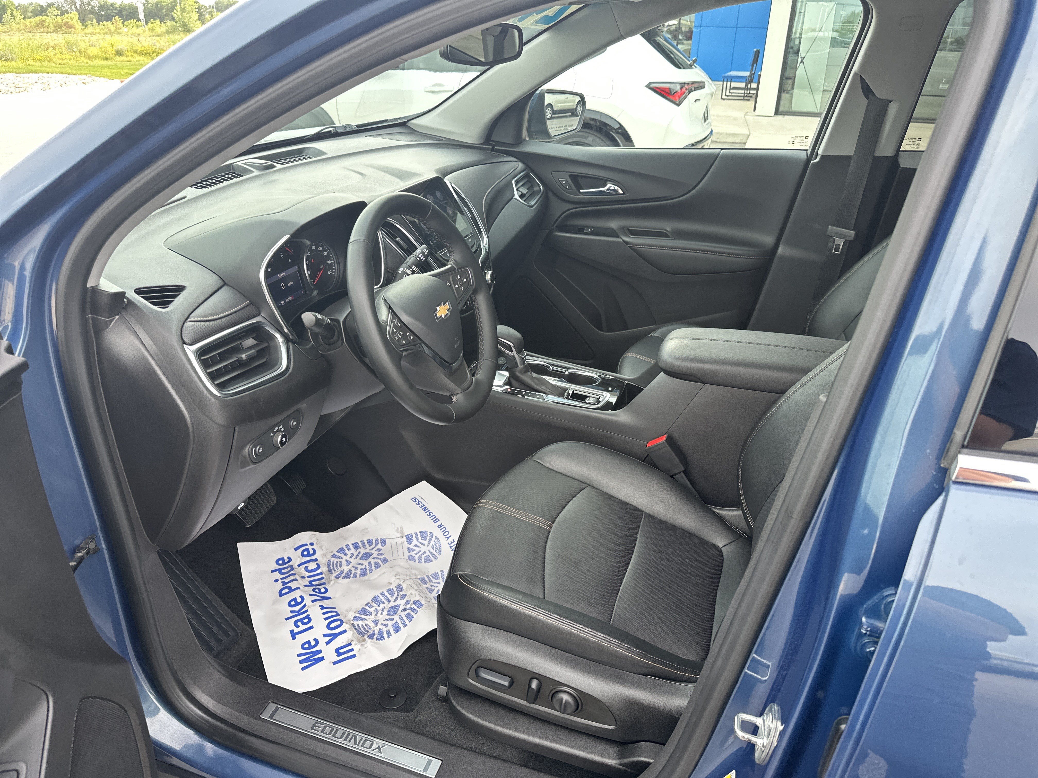 Used 2024 Chevrolet Equinox Premier FWD image 10