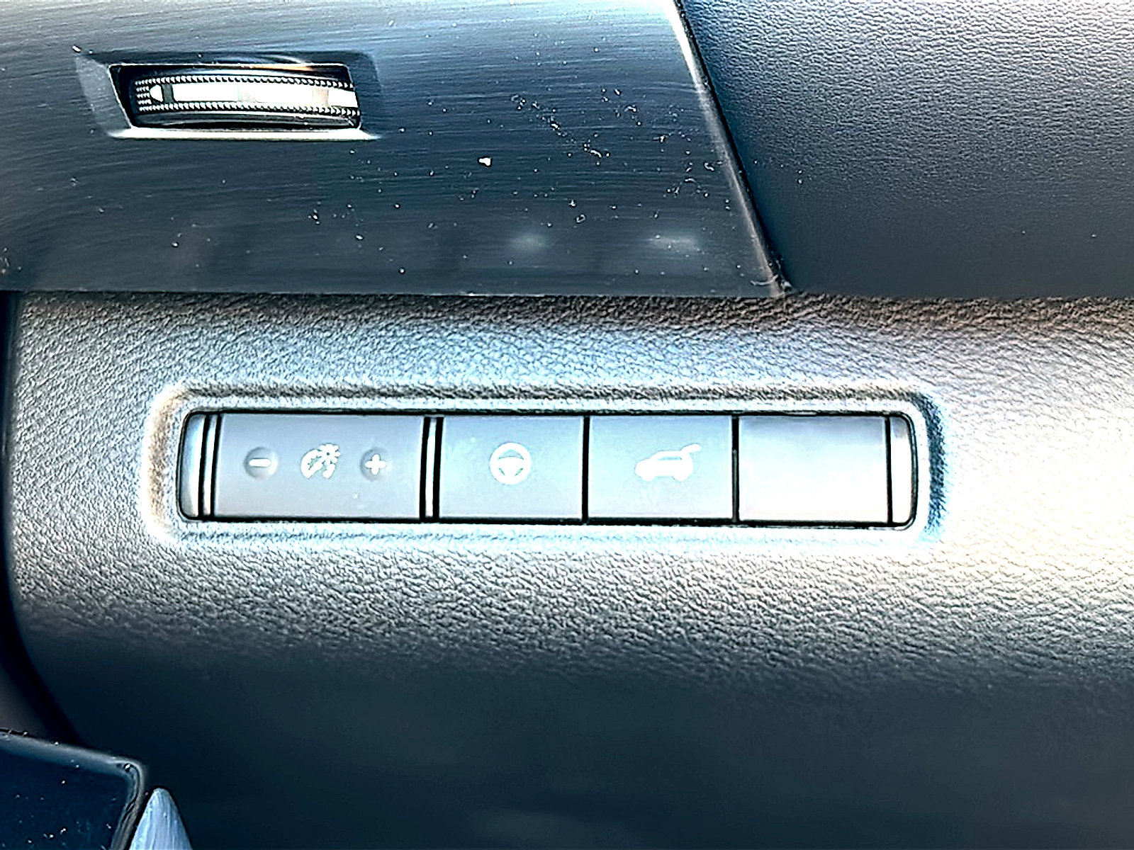 New 2026 Nissan Pathfinder SL image 26