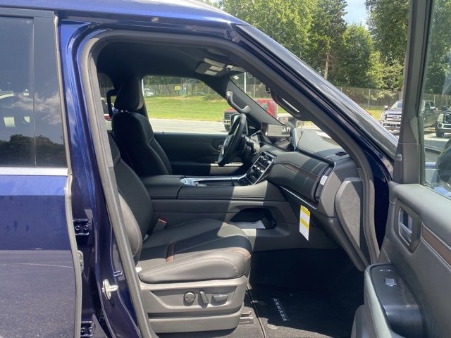 New 2025 Nissan Armada SL image 27