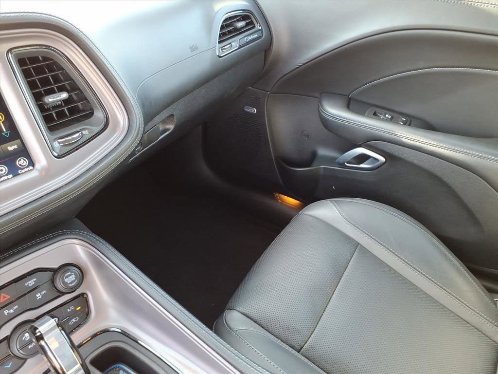 Used 2023 Dodge Challenger SXT w/ Plus Package image 24