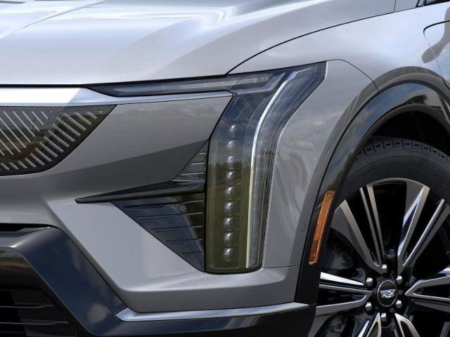 New 2026 Cadillac Optiq Luxury 2 w/ LPO, Floor Liner Package AWD/4WD image 10