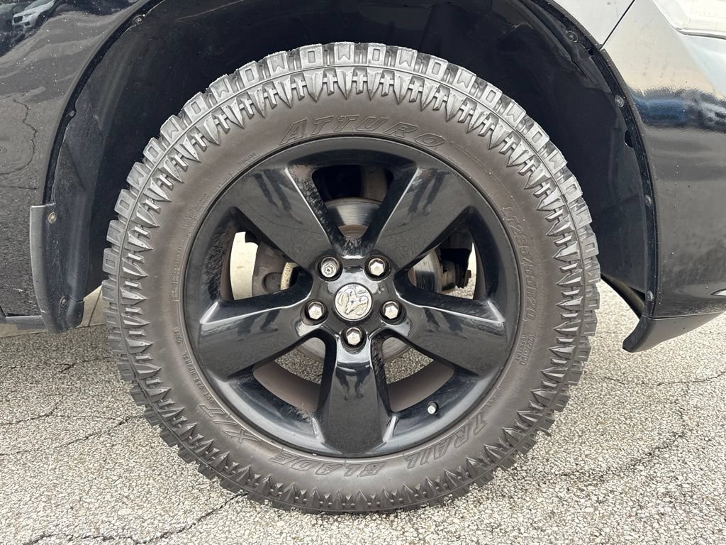 Used 2014 RAM 1500 Express w/ Black Ram 1500 Express Group AWD/4WD image 38