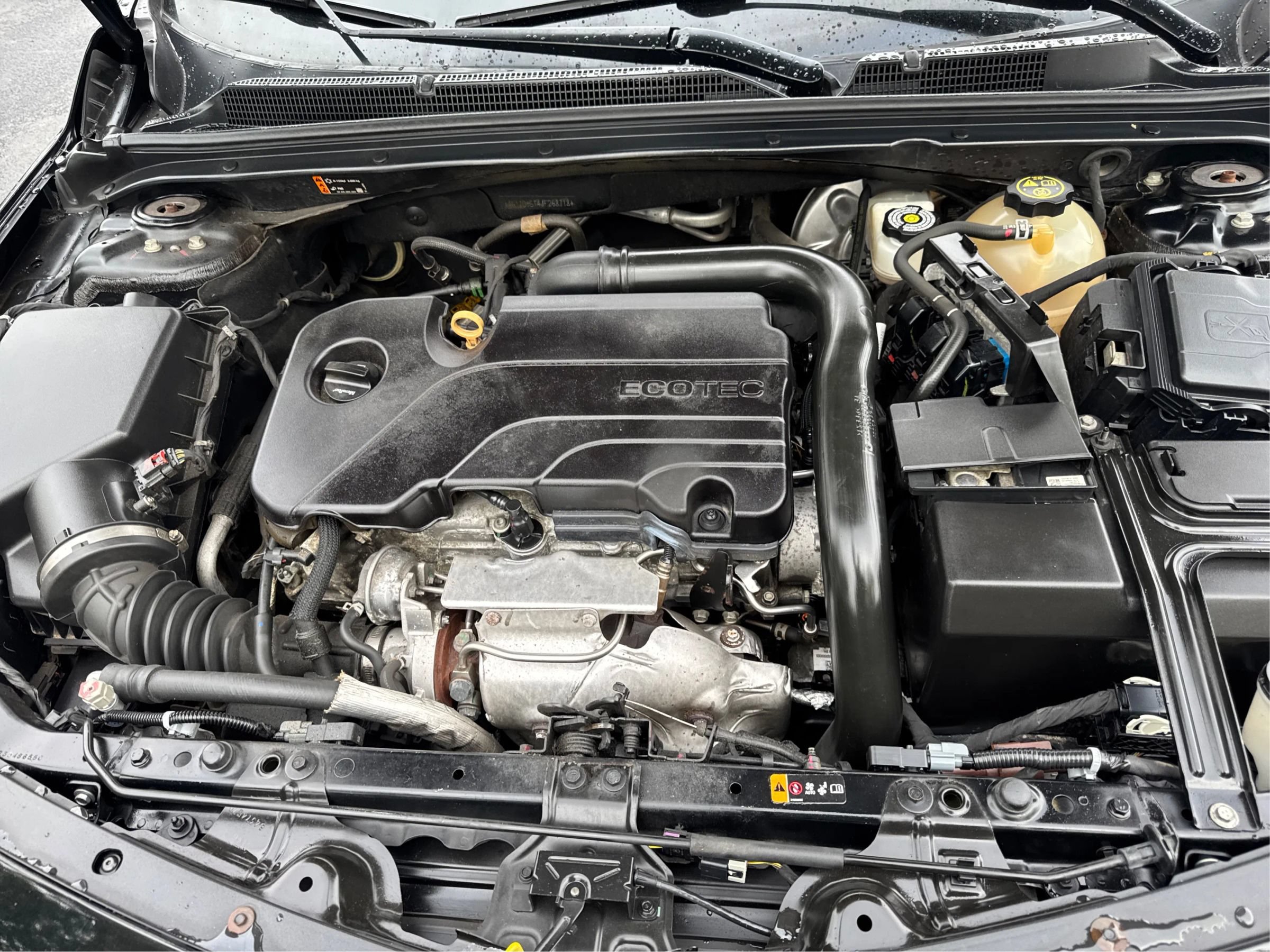 Used 2018 Chevrolet Malibu LT FWD image 13