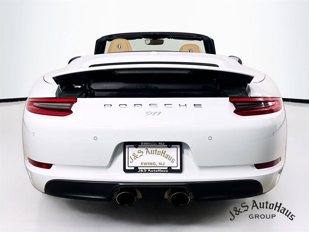 Used 2017 Porsche 911 Carrera image 6