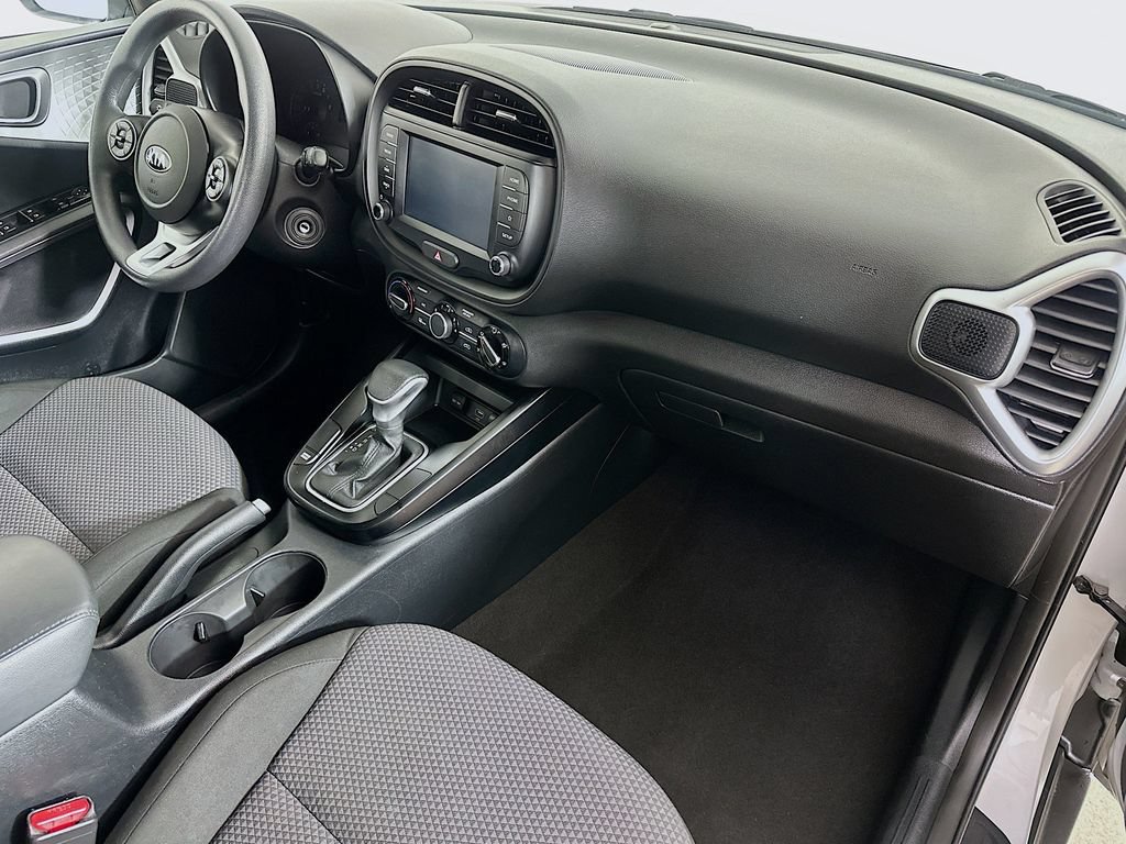 Certified 2021 Kia Soul LX FWD image 30
