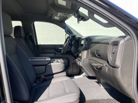 New 2026 Chevrolet Silverado 2500 Custom w/ Custom Value Package image 16