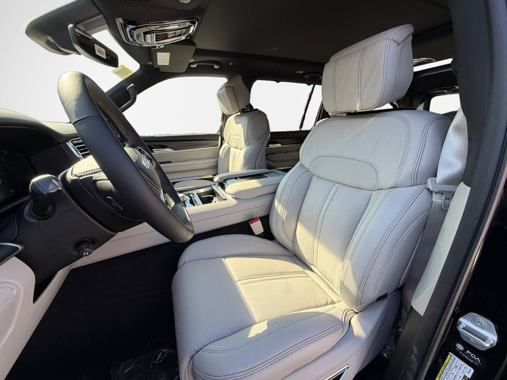 New 2026 Jeep Grand Wagoneer Summit image 25