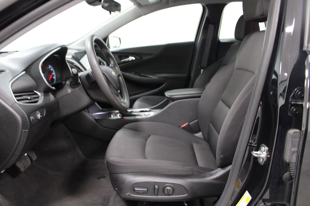 Used 2024 Chevrolet Malibu LT image 21