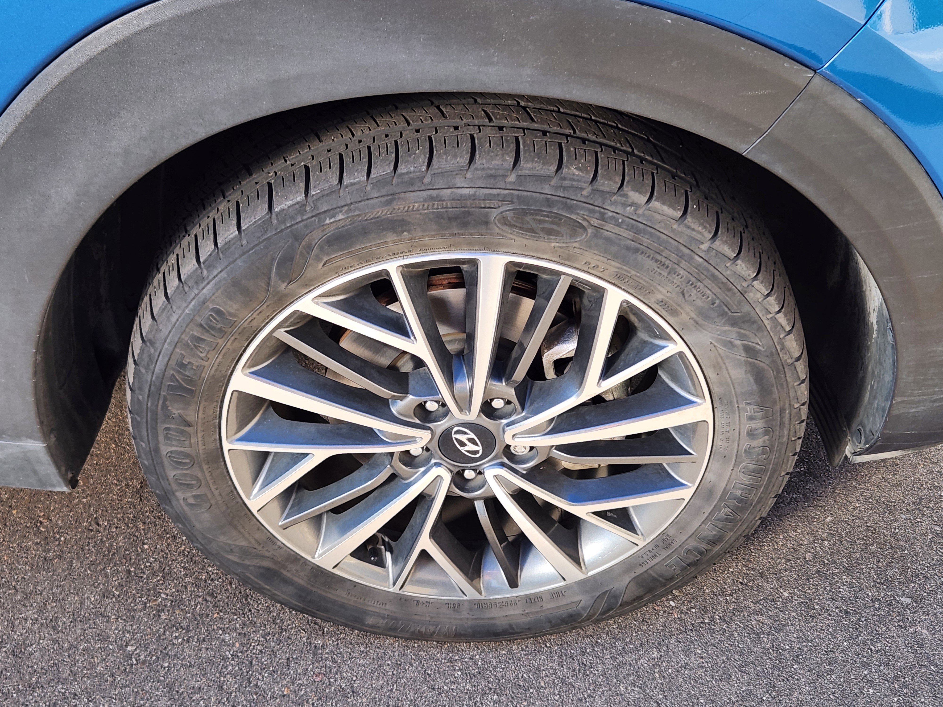 Certified 2021 Hyundai Tucson Limited w/ Cargo Package image 17