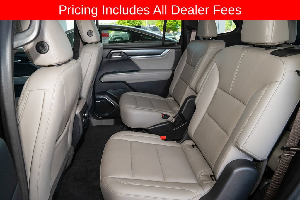 Used 2024 GMC Acadia Elevation w/ Luxury Package FWD image 10