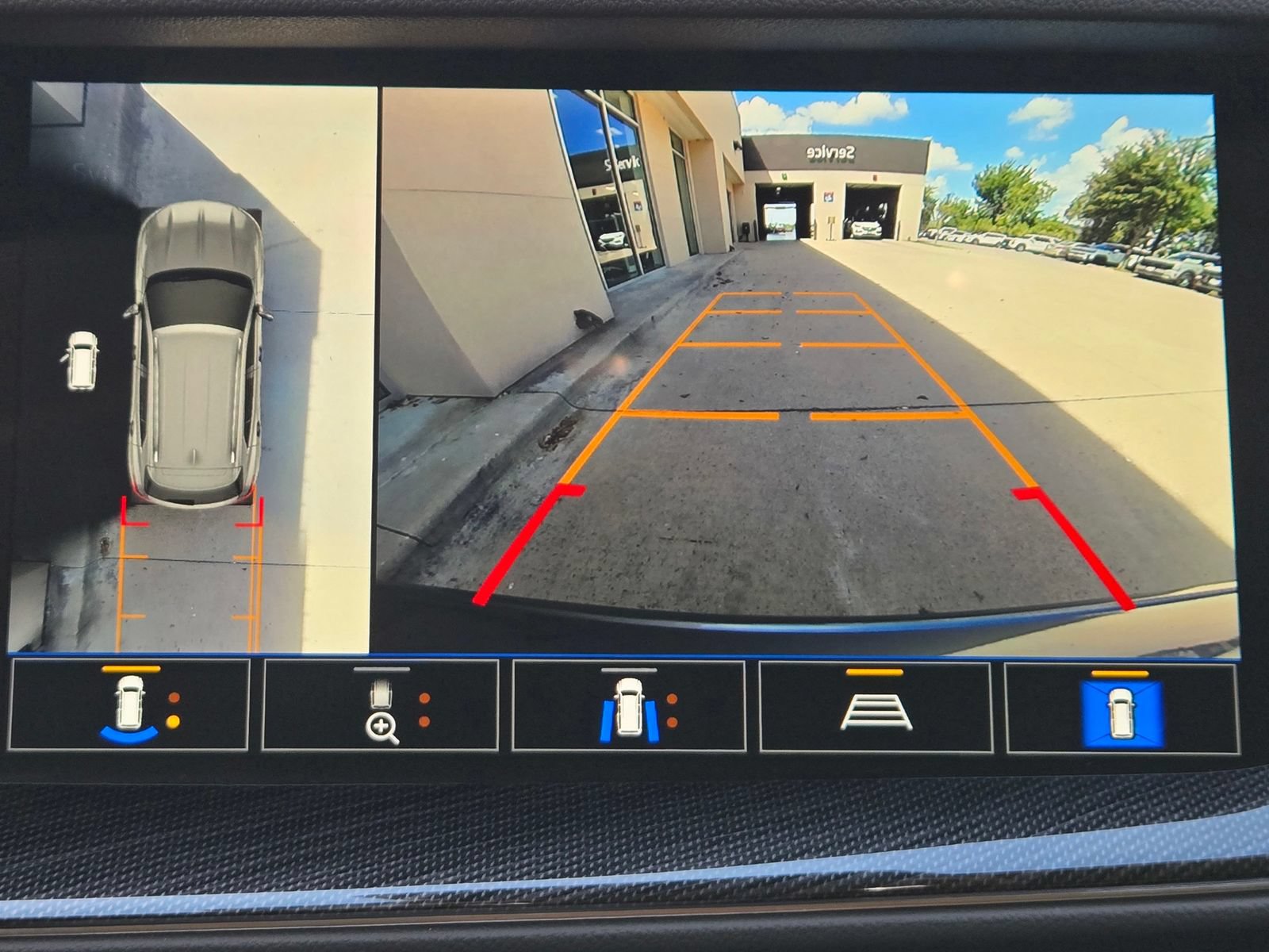 Used 2022 Buick Envision Essence w/ Technology Package II FWD image 15