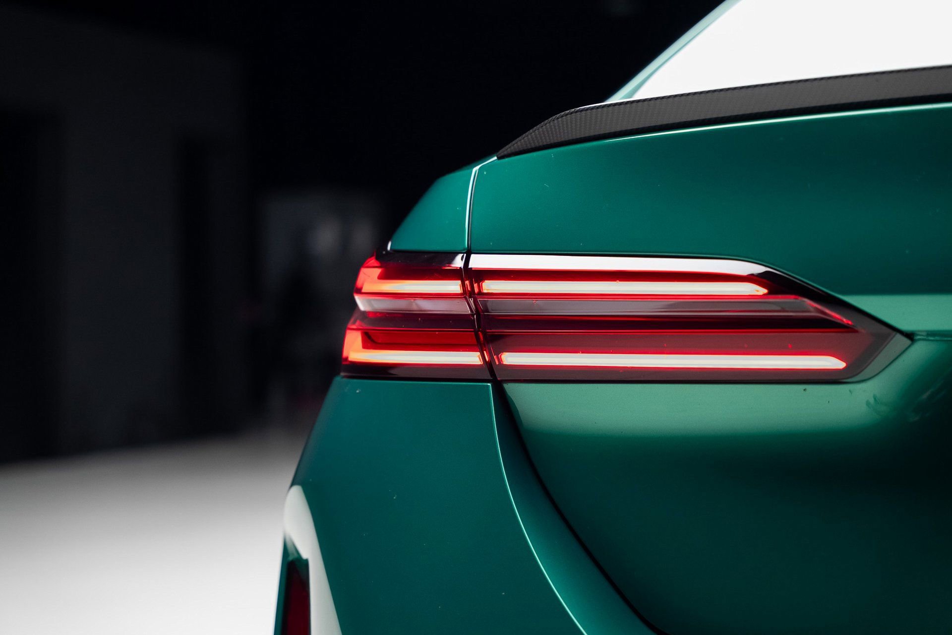 Used 2025 BMW M5 w/ Carbon Package image 29