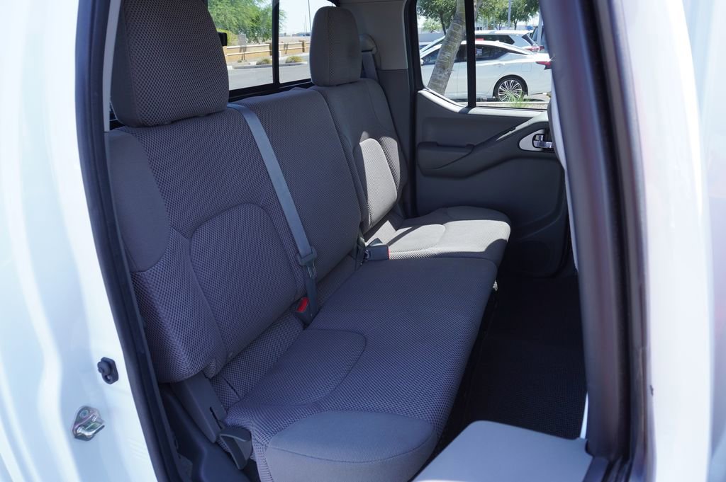 Certified 2017 Nissan Frontier SV image 10