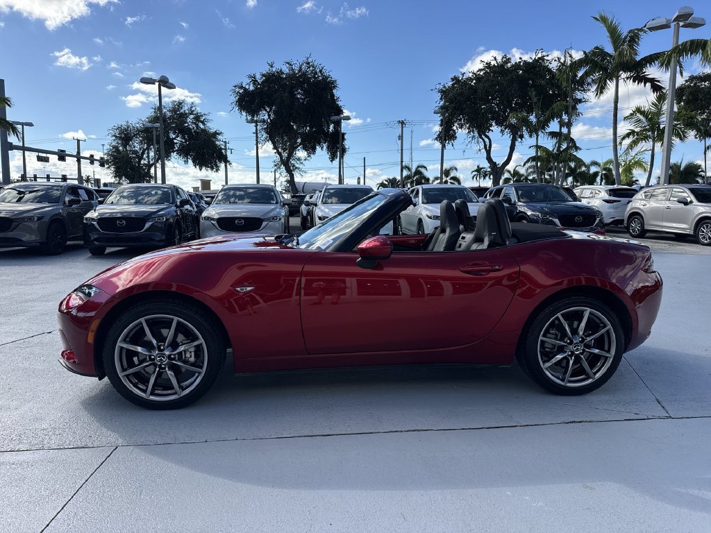 Used 2023 MAZDA MX-5 Miata Grand Touring w/ Weather Package RWD image 27