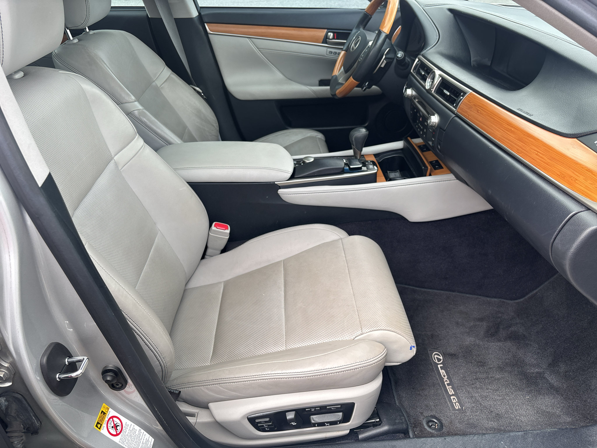 Used 2013 Lexus GS 450h w/ Luxury Pkg RWD image 13