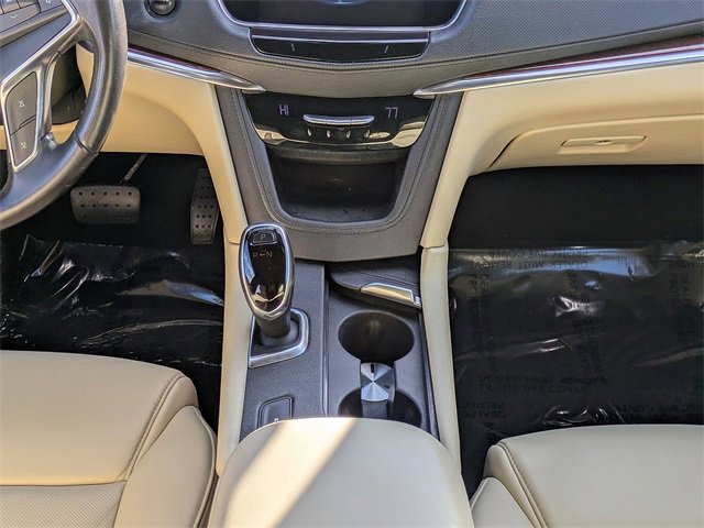 Used 2018 Cadillac XT5 Luxury w/ Driver Awareness Package image 19