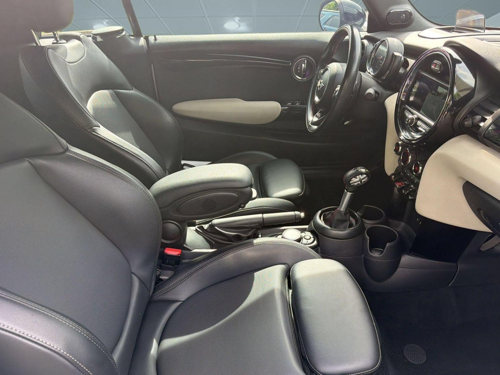 Used 2019 MINI Cooper S FWD image 23