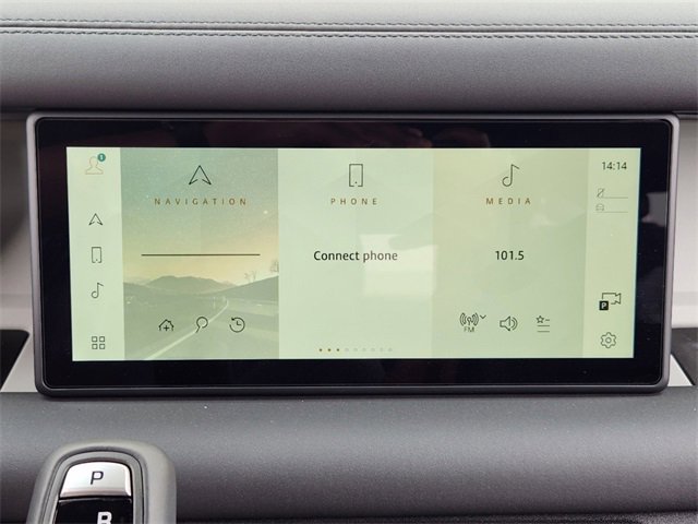 New 2024 Land Rover Defender 110 S image 12