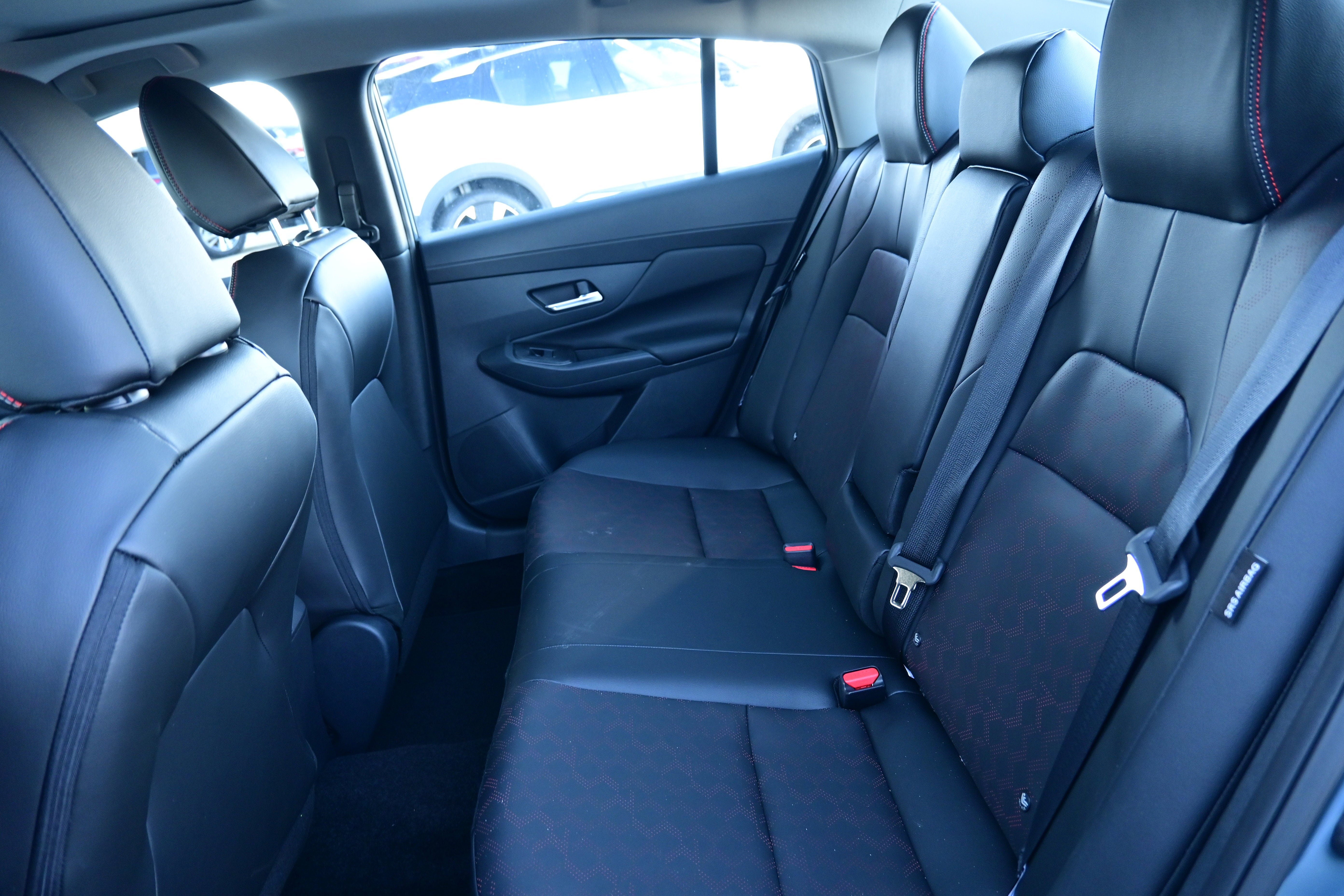 New 2026 Nissan Sentra SR w/ SR Premium Package FWD image 12