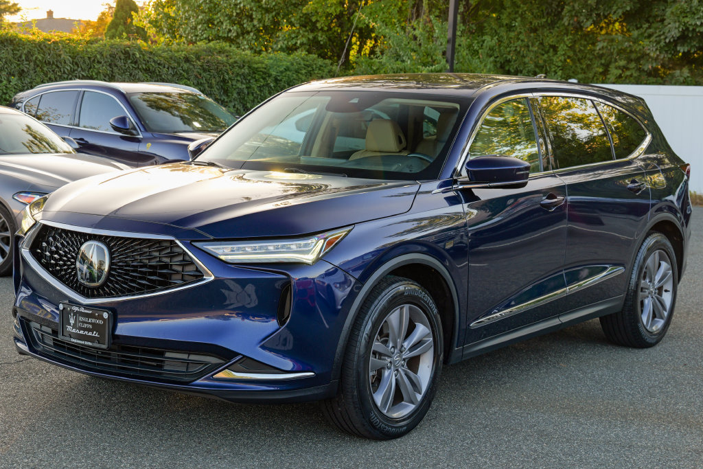 Used 2023 Acura MDX SH-AWD image 3