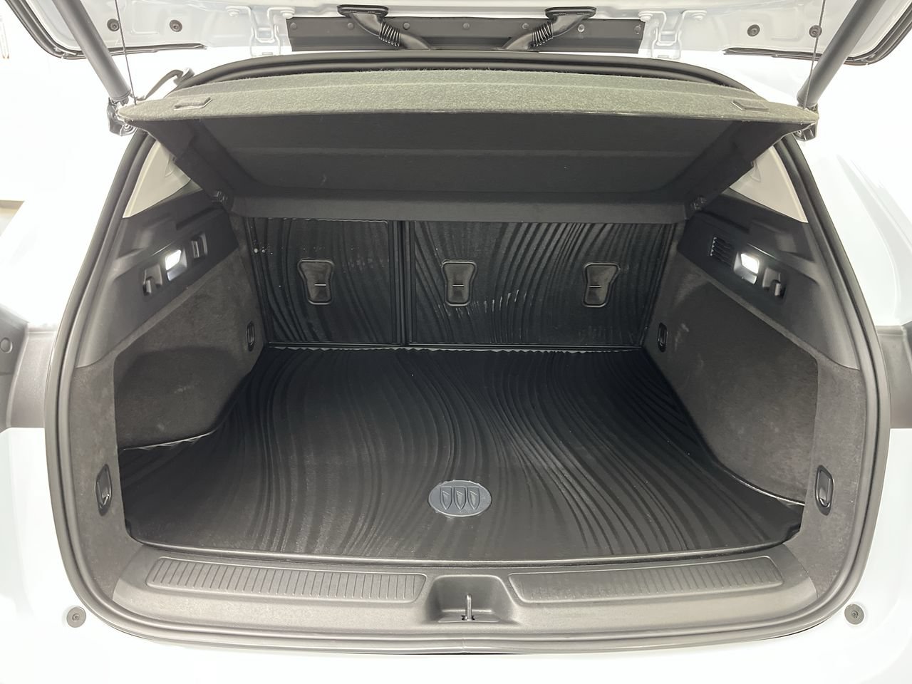 Used 2026 Buick Envision Sport Touring AWD/4WD image 31