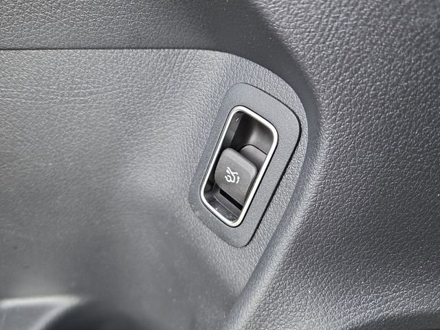 Used 2025 Mercedes-Benz CLA 250 4MATIC image 24